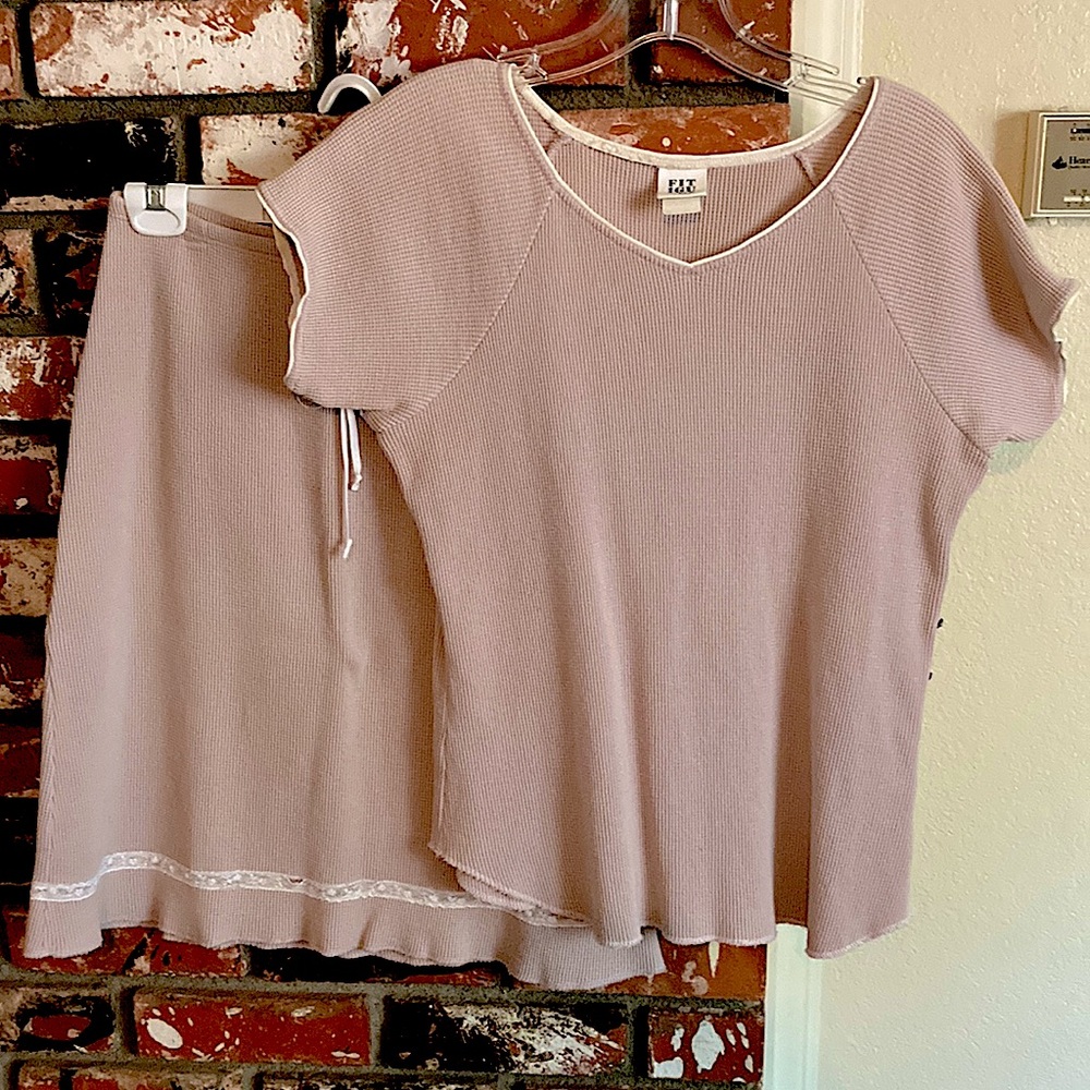 Fitigues Top/Skirt Set S/M